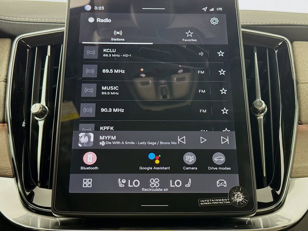 New 2026 Volvo XC90 T8 Plus w/ Protection Package Premier image 15