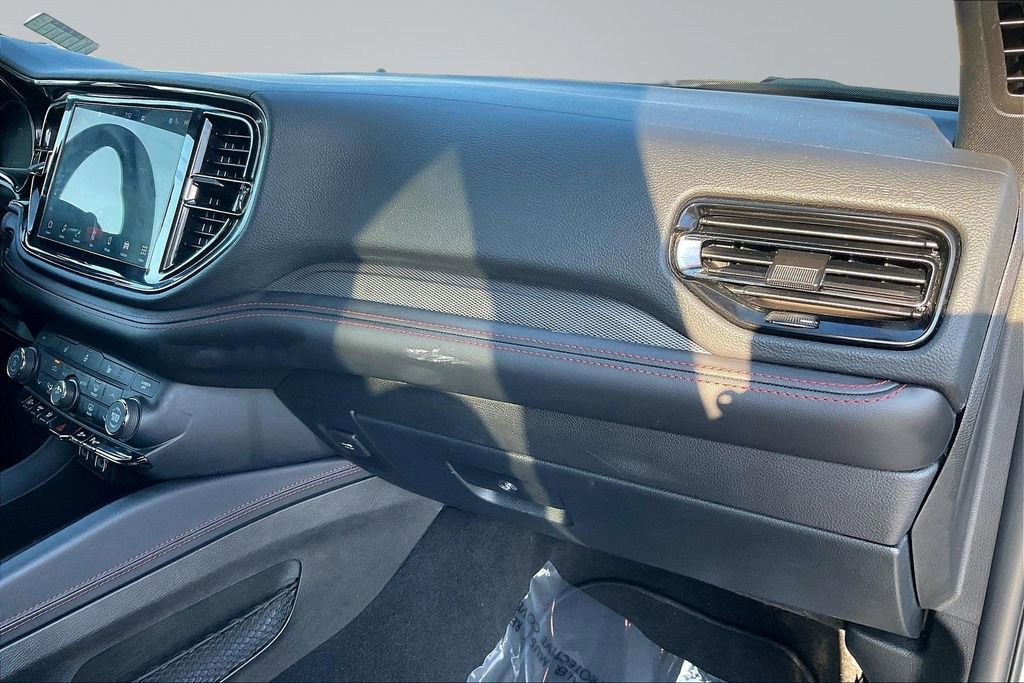 Used 2025 Dodge Durango GT image 17