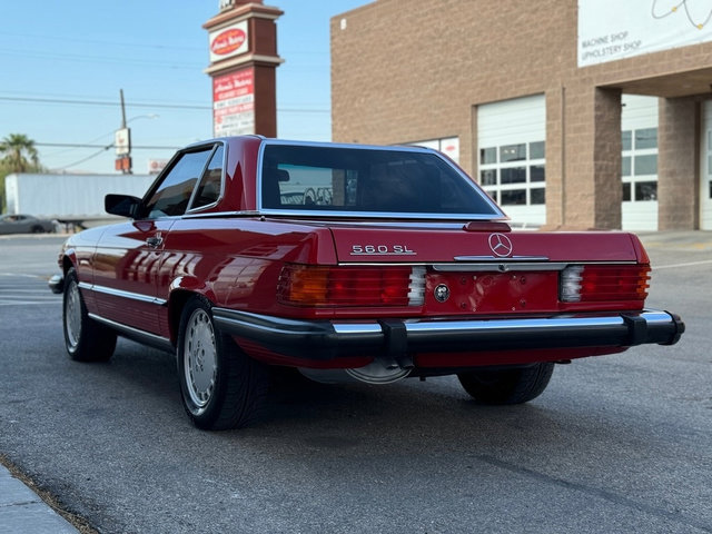 Used 1989 Mercedes-Benz 560 SL image 7