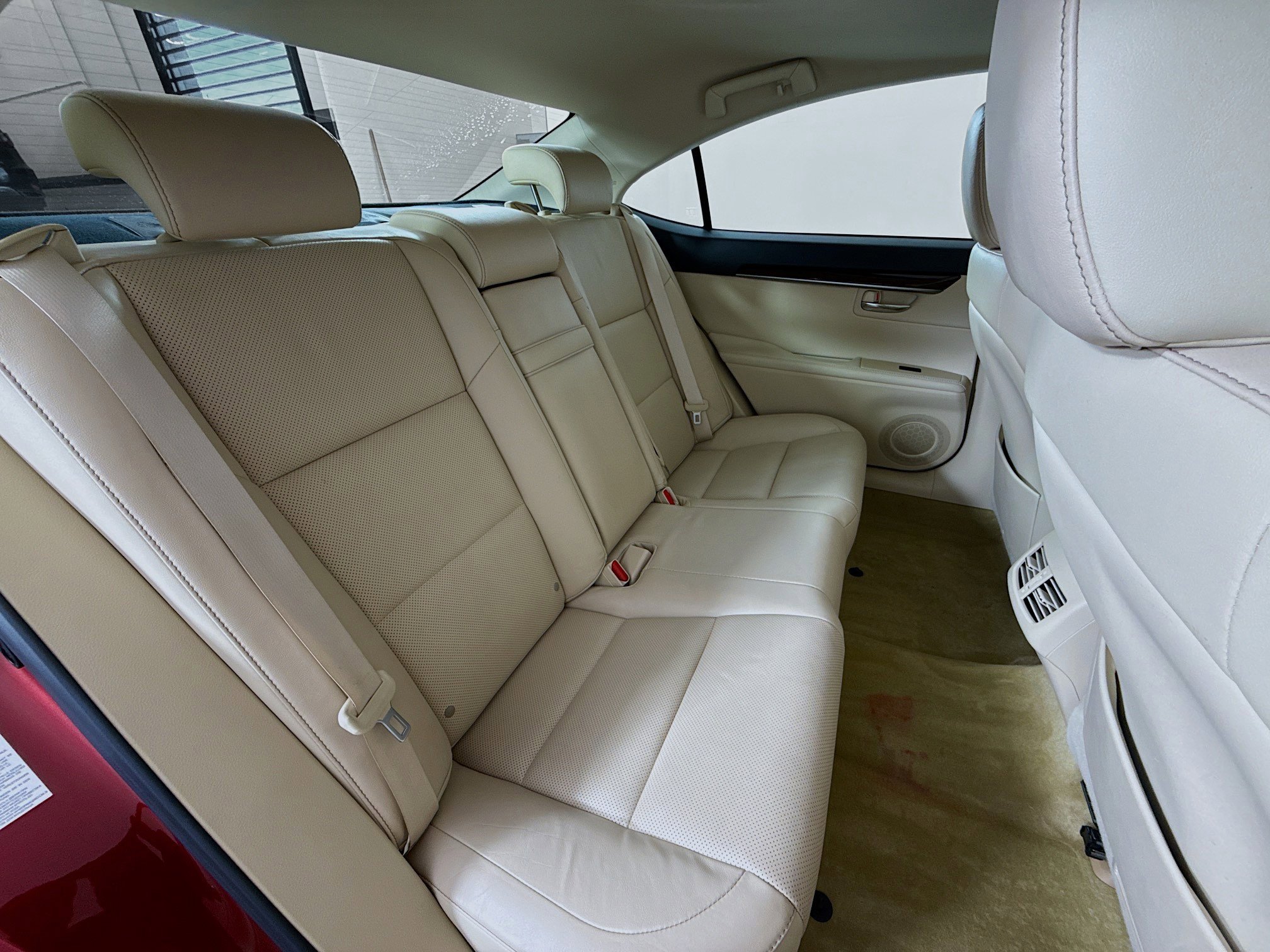 Used 2015 Lexus ES 350 w/ Luxury Package image 26