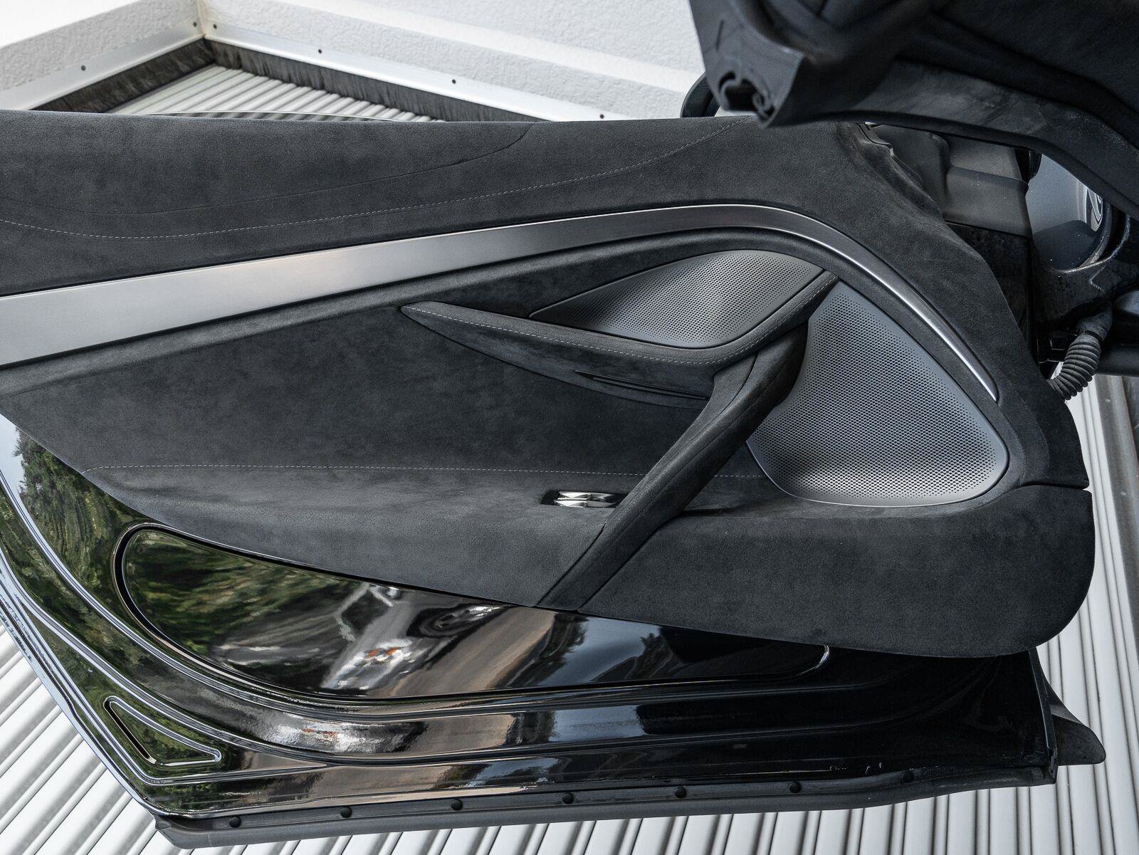 Used 2020 McLaren 720S Spider RWD image 48
