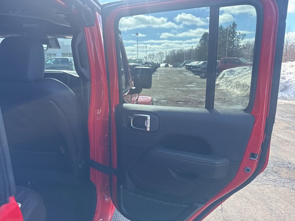 New 2025 Jeep Wrangler Unlimited Sahara AWD/4WD image 46