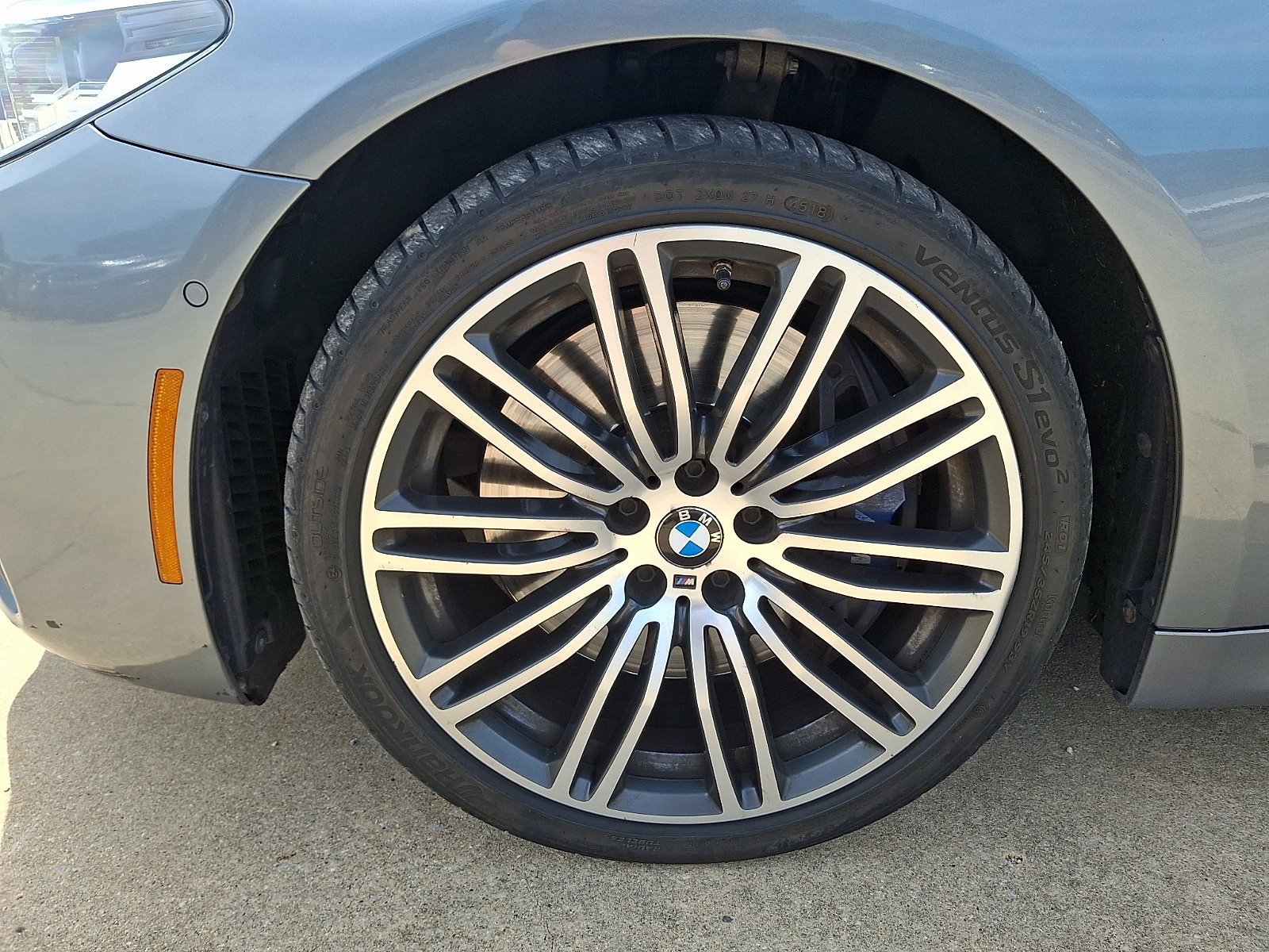 Used 2019 BMW 540i xDrive w/ M Sport Package AWD/4WD image 28