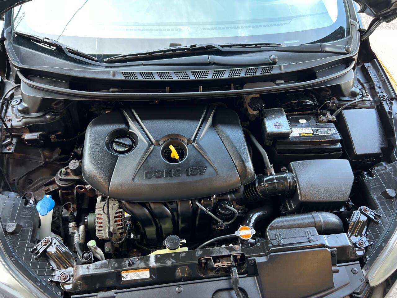 Used 2012 Hyundai Elantra Limited image 11