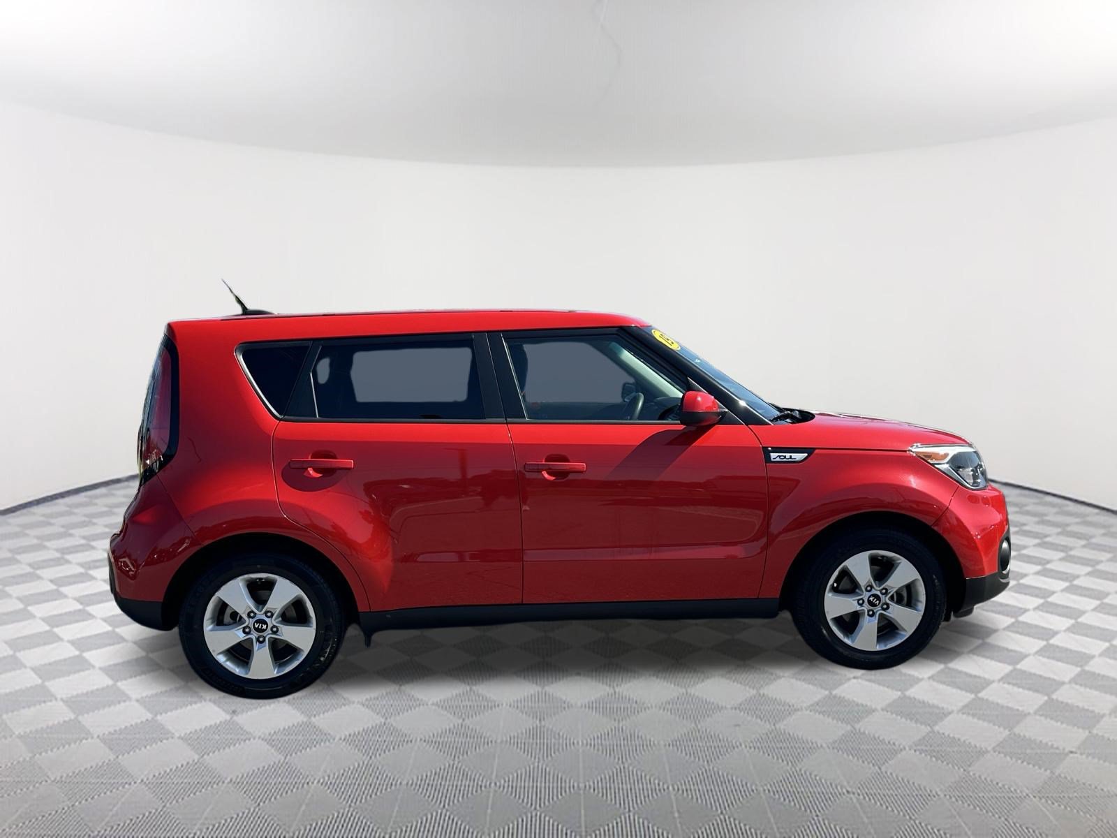 Used 2019 Kia Soul FWD image 4
