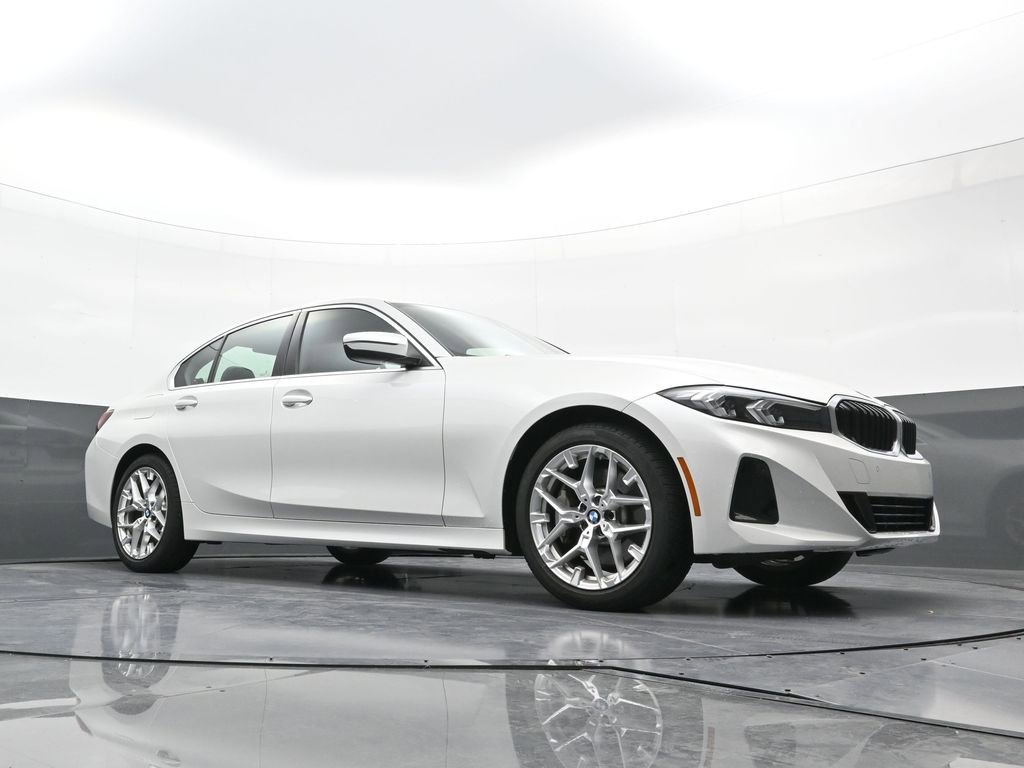 New 2025 BMW 330i xDrive Sedan w/ Convenience Package image 21