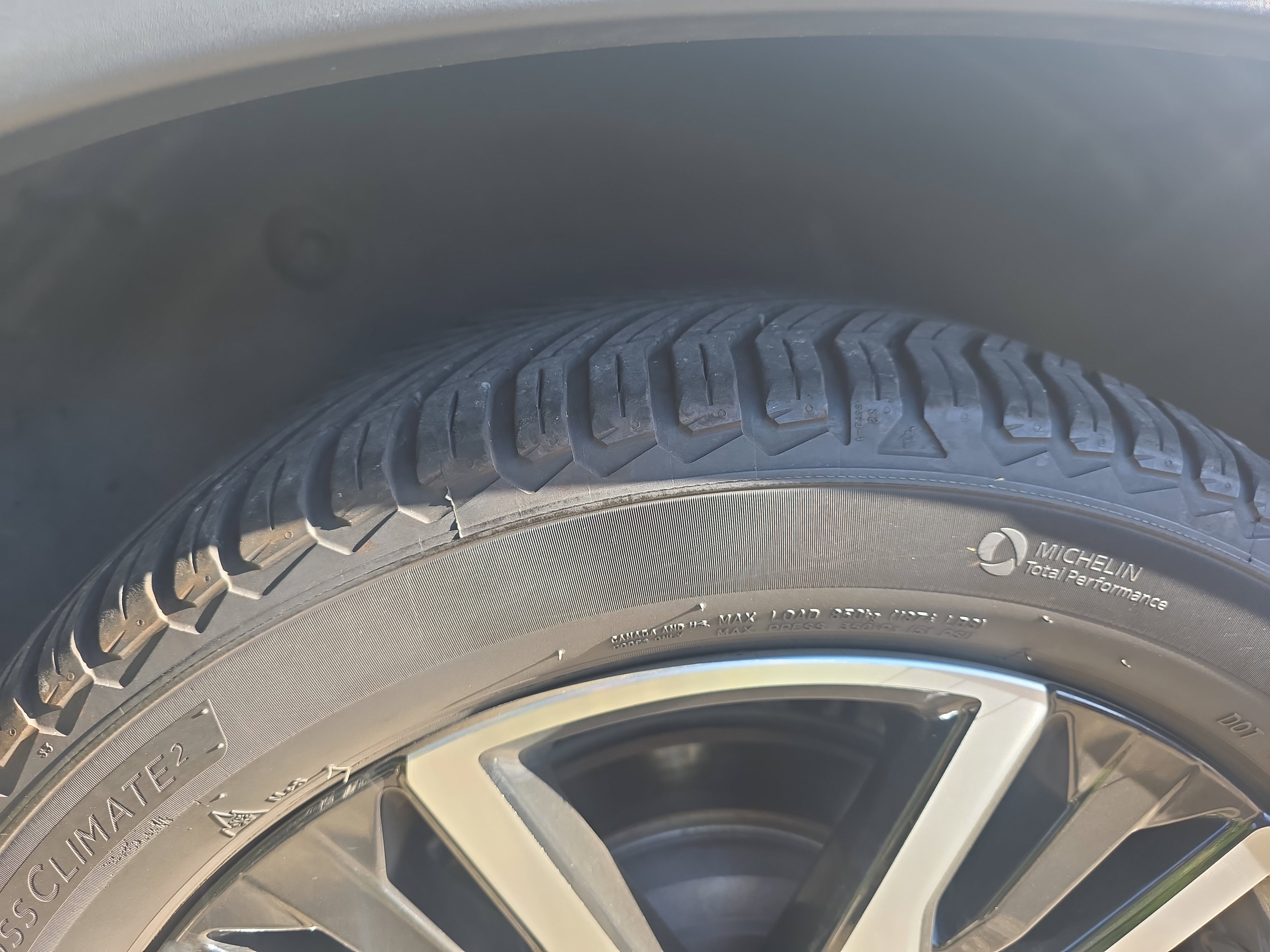 Used 2019 Honda Pilot Touring image 14