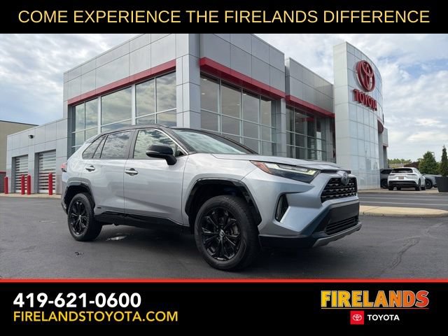 Used 2022 Toyota RAV4 XSE w/ XSE Grade Weather Package AWD/4WD image 1