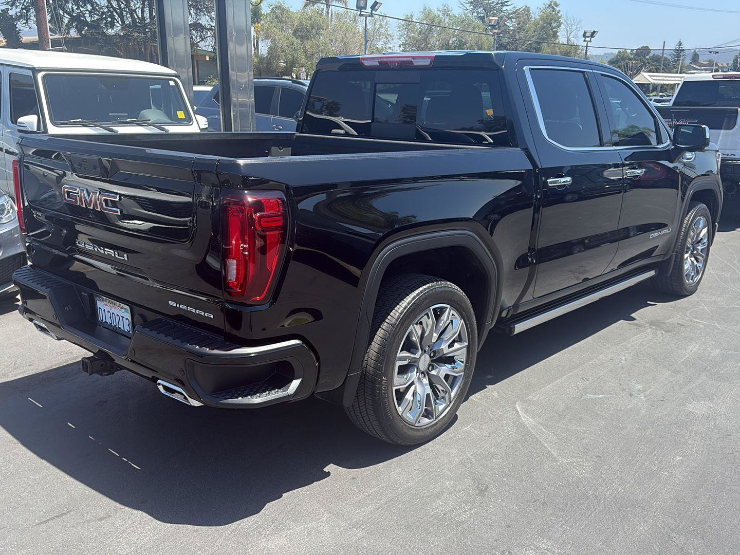 Used 2023 GMC Sierra 1500 Denali w/ Denali Reserve Package AWD/4WD image 6