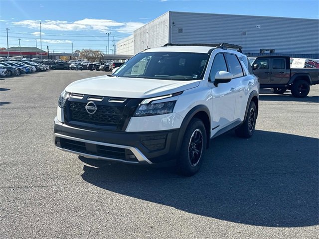 New 2025 Nissan Pathfinder Rock Creek image 8
