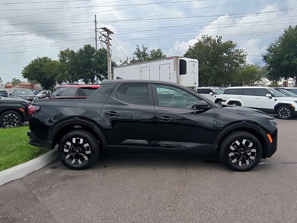 New 2027 Hyundai Santa Cruz SE FWD image 4