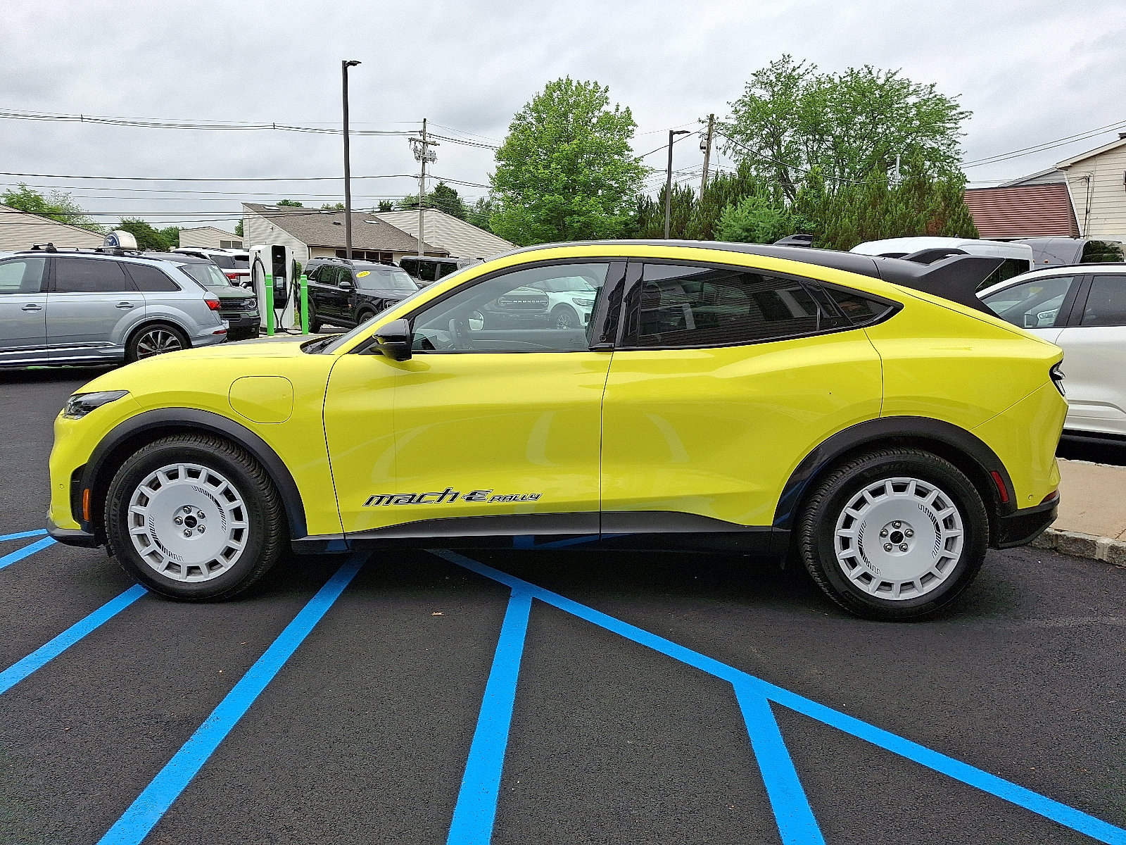 Certified 2024 Ford Mustang Mach-E GT image 4