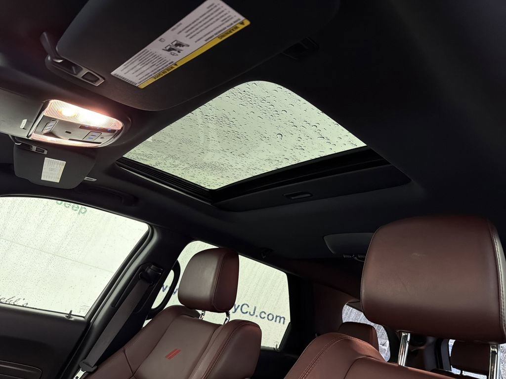 Used 2024 Dodge Durango GT image 12