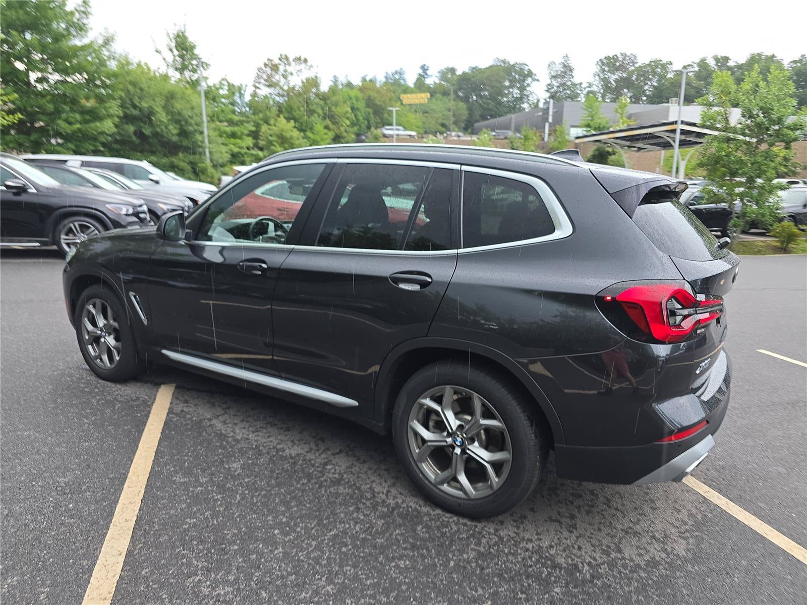 Used 2022 BMW X3 xDrive30i w/ Convenience Package AWD/4WD image 5