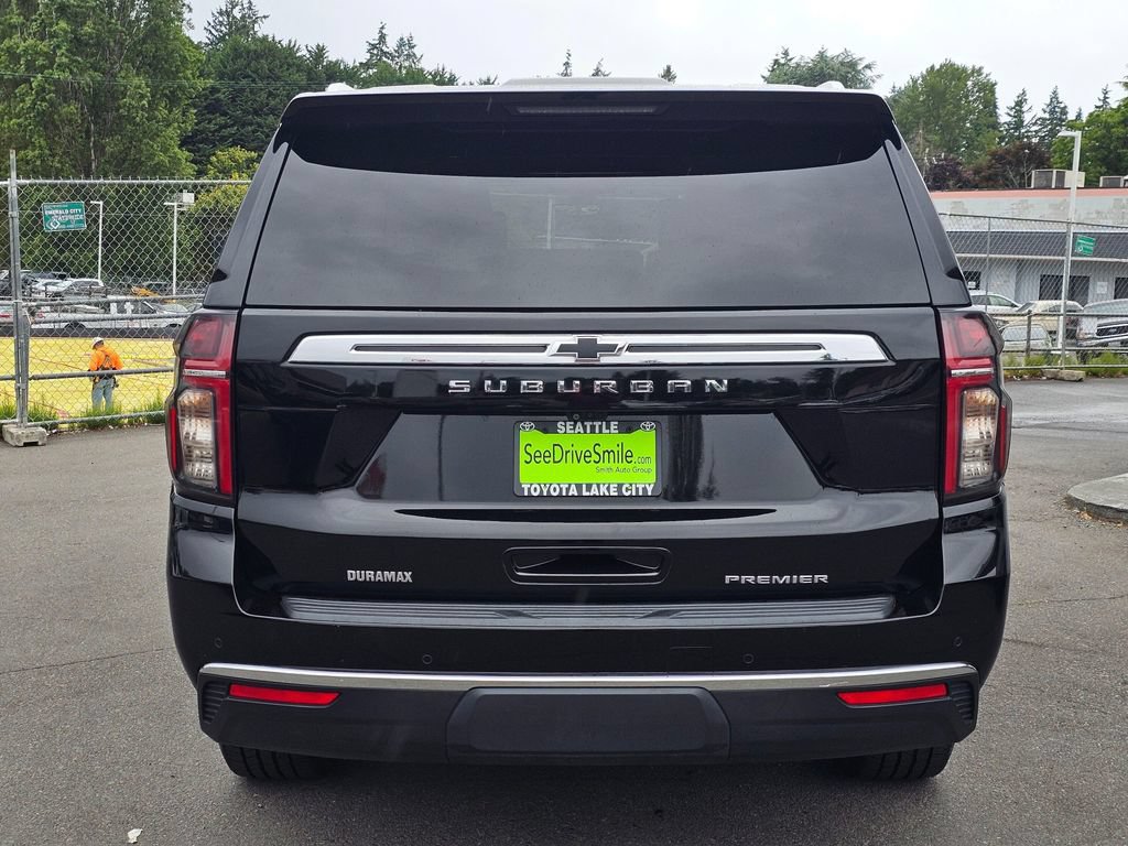 Used 2021 Chevrolet Suburban Premier AWD/4WD image 8