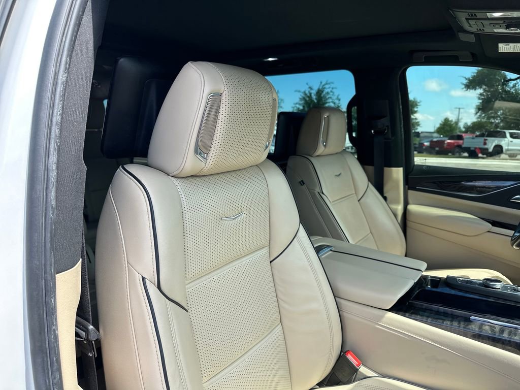 Used 2021 Cadillac Escalade ESV Premium Luxury AWD/4WD image 41