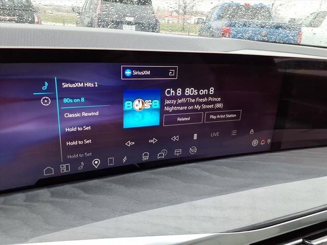 Used 2025 Cadillac Escalade IQ Luxury 1 image 31