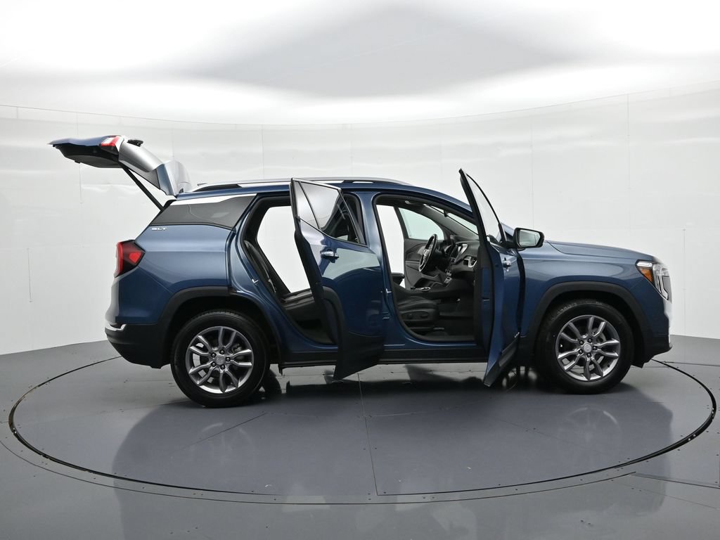 Used 2024 GMC Terrain SLT FWD image 22