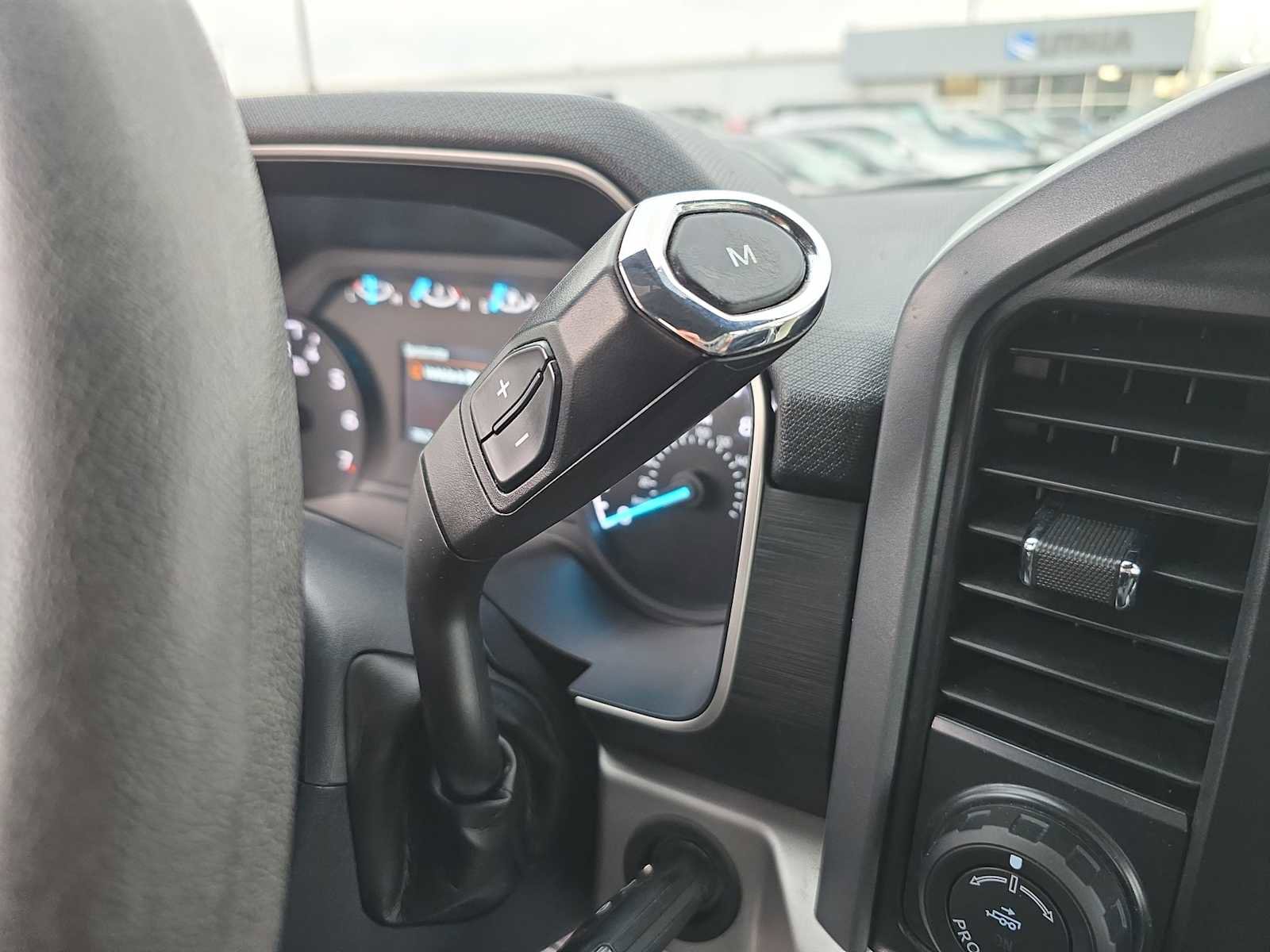 Used 2022 Ford F150 XLT w/ Trailer Tow Package image 21