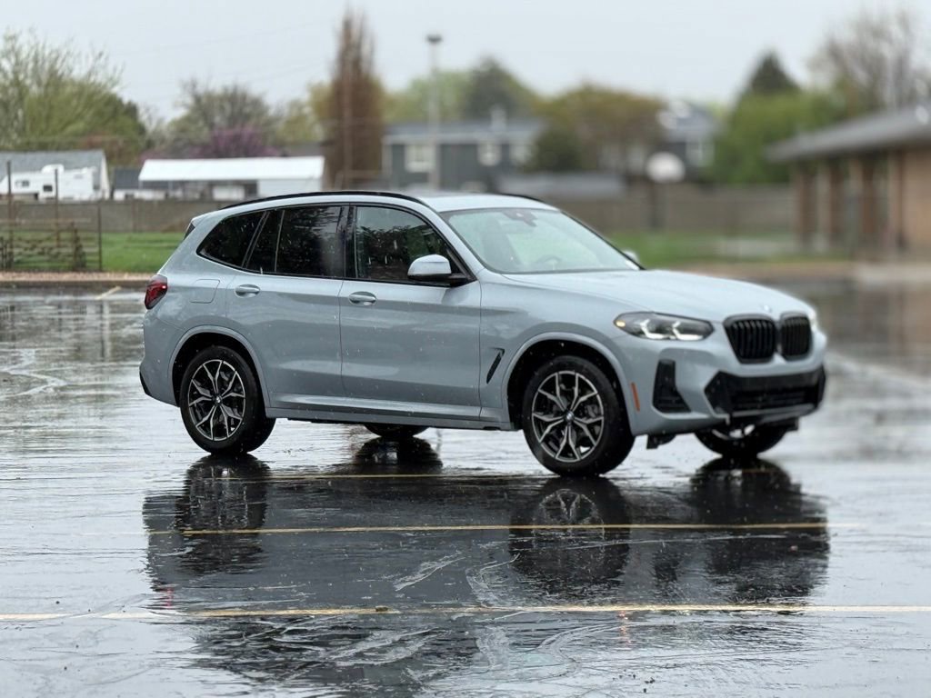 Used 2023 BMW X3 xDrive30i w/ M Sport Package image 3
