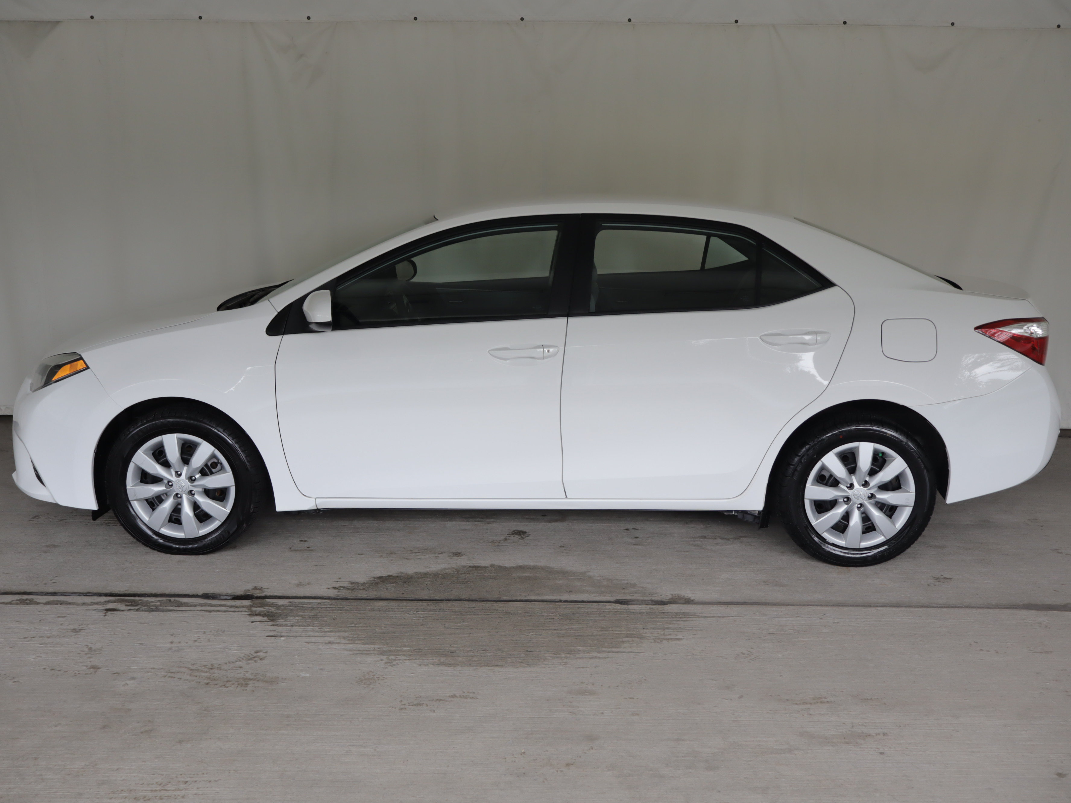 Used 2016 Toyota Corolla LE FWD image 22