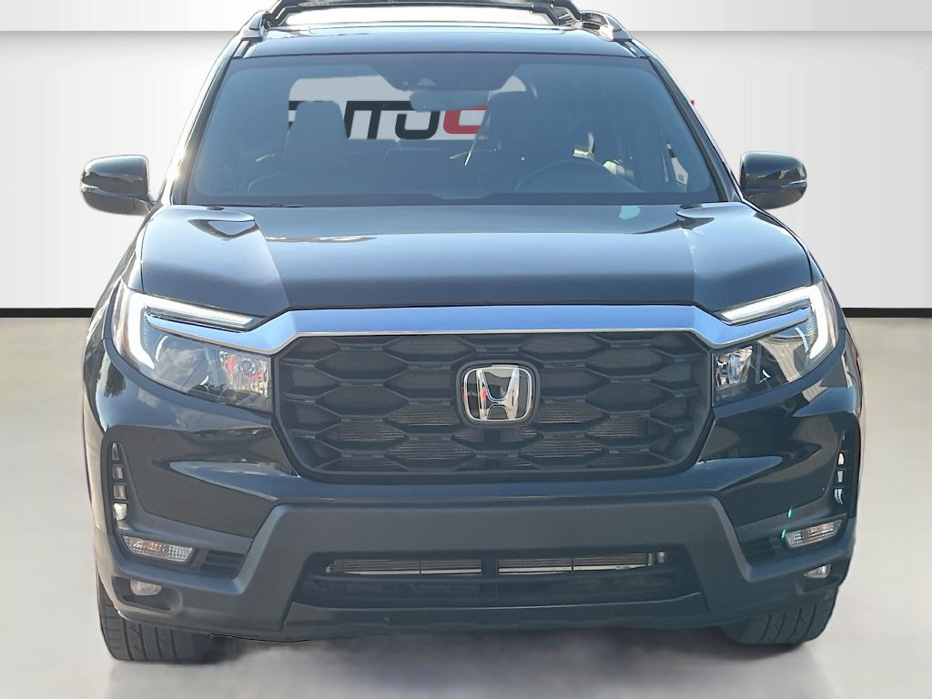 Used 2024 Honda Passport Black Edition image 2
