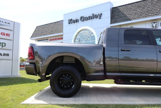Used 2025 RAM 3500 Laramie AWD/4WD image 46
