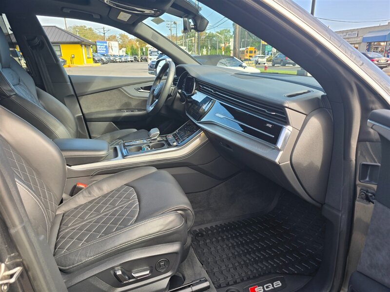 Used 2021 Audi SQ8 Prestige w/ Prestige Package AWD/4WD image 19