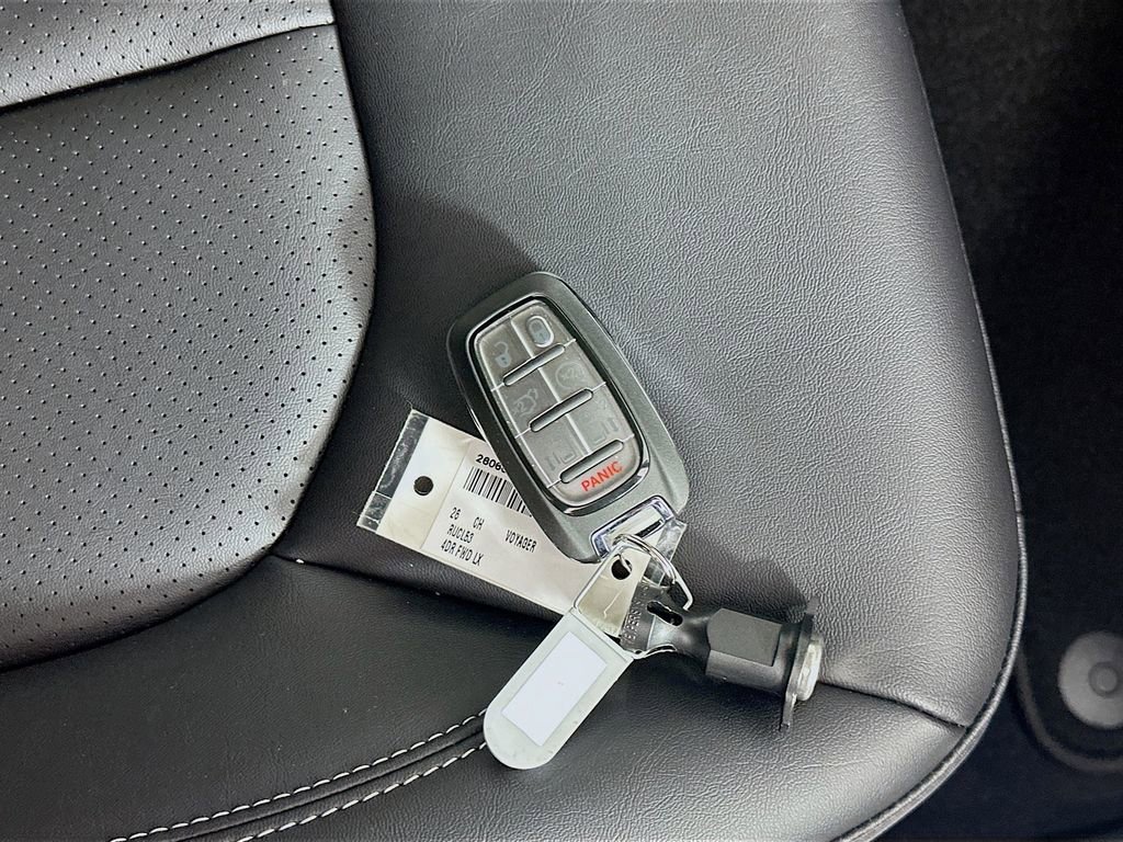 New 2026 Chrysler Voyager LX image 18