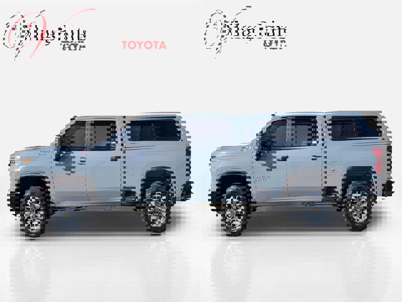 Used 2024 Chevrolet Silverado 2500 Custom w/ Custom Convenience Package image 2