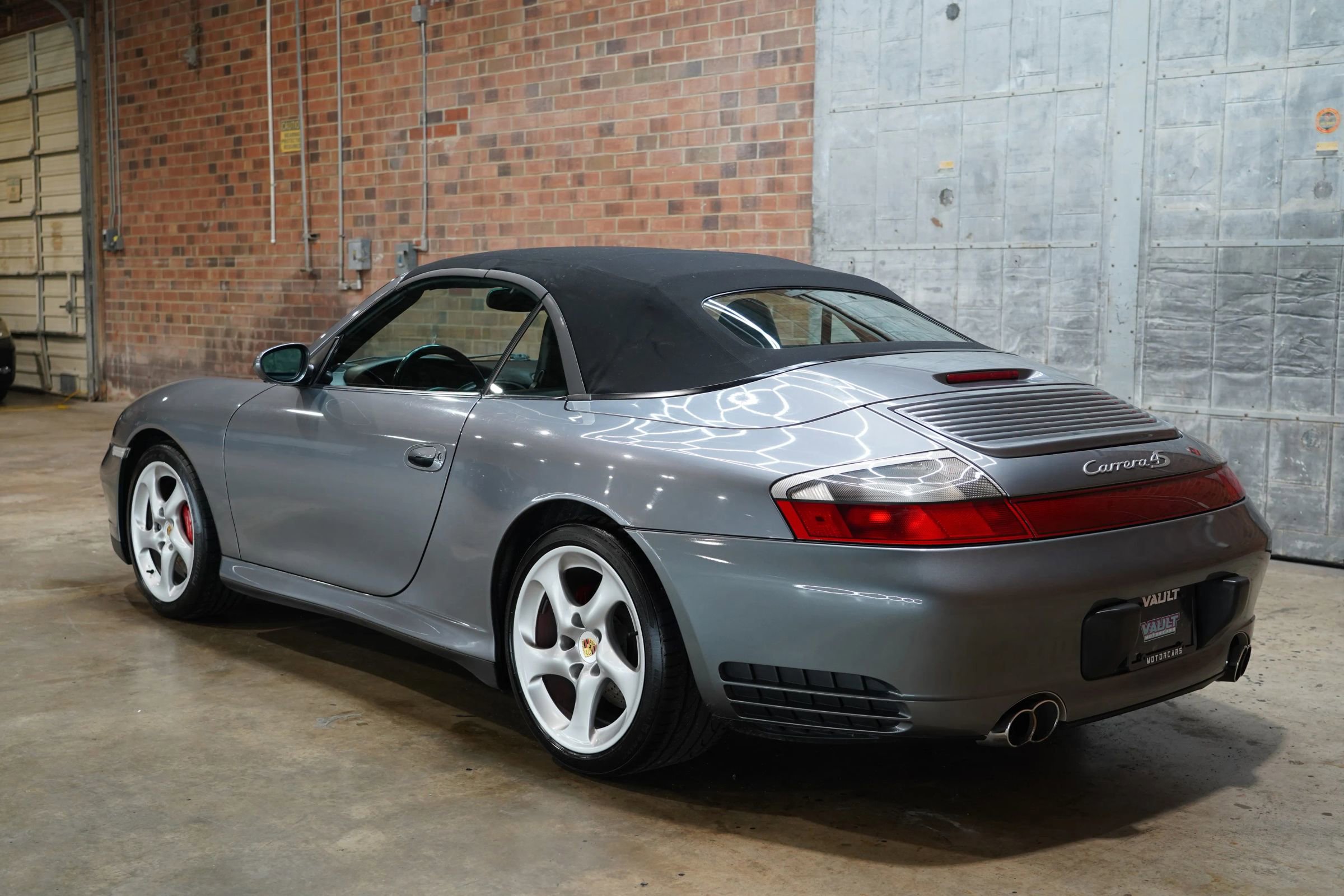 Used 2005 Porsche 911 Carrera 4S image 15