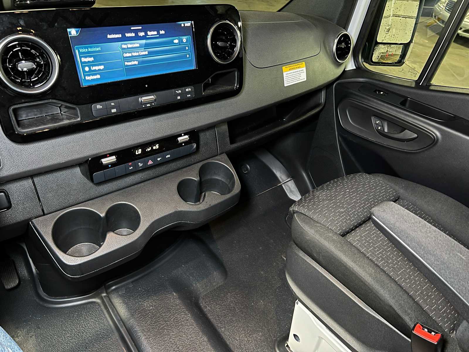 Used 2025 Mercedes-Benz Sprinter 2500 image 34