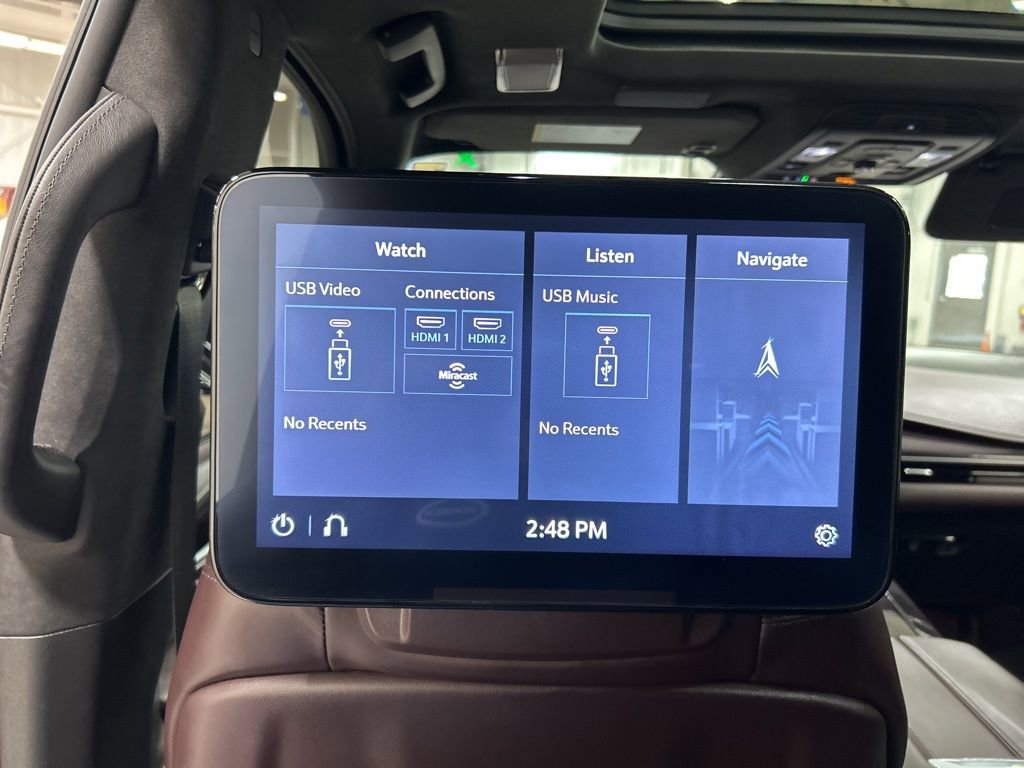 Used 2021 Cadillac Escalade Sport Platinum w/ LPO, ONYX Package image 33