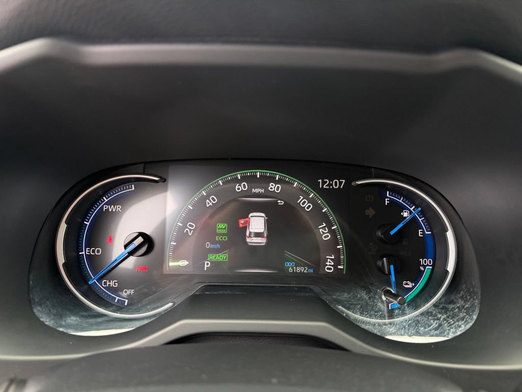 Used 2021 Toyota RAV4 SE w/ Weather & Moonroof Package AWD/4WD image 21