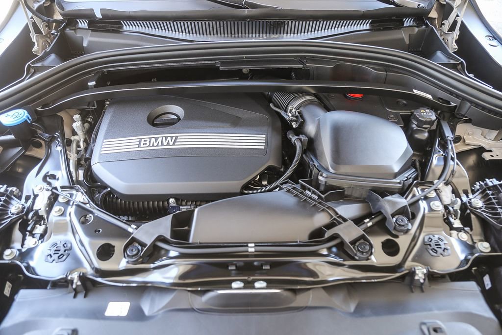 New 2026 BMW X2 xDrive28i w/ Technology Package AWD/4WD image 22