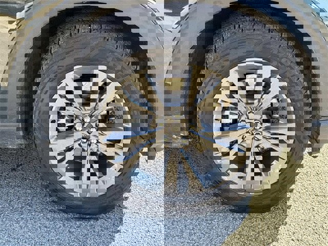 Certified 2023 Ford Explorer XLT w/ Equipment Group 202A image 9