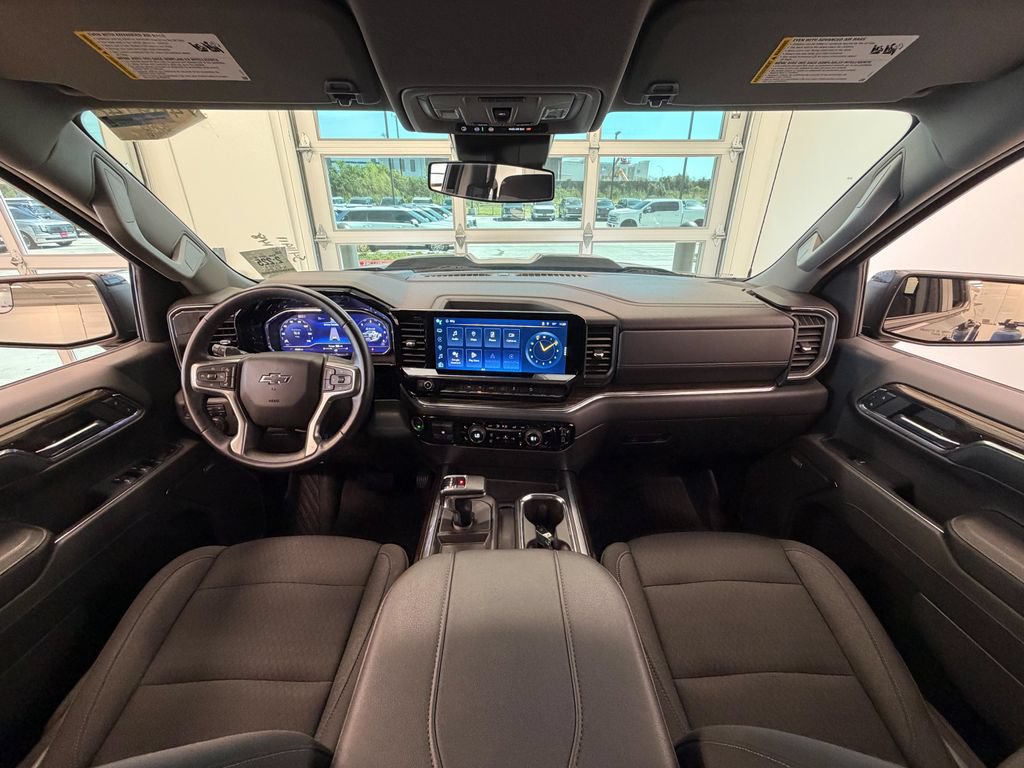 Used 2024 Chevrolet Silverado 1500 LT Trail Boss w/ Convenience Package II AWD/4WD image 19