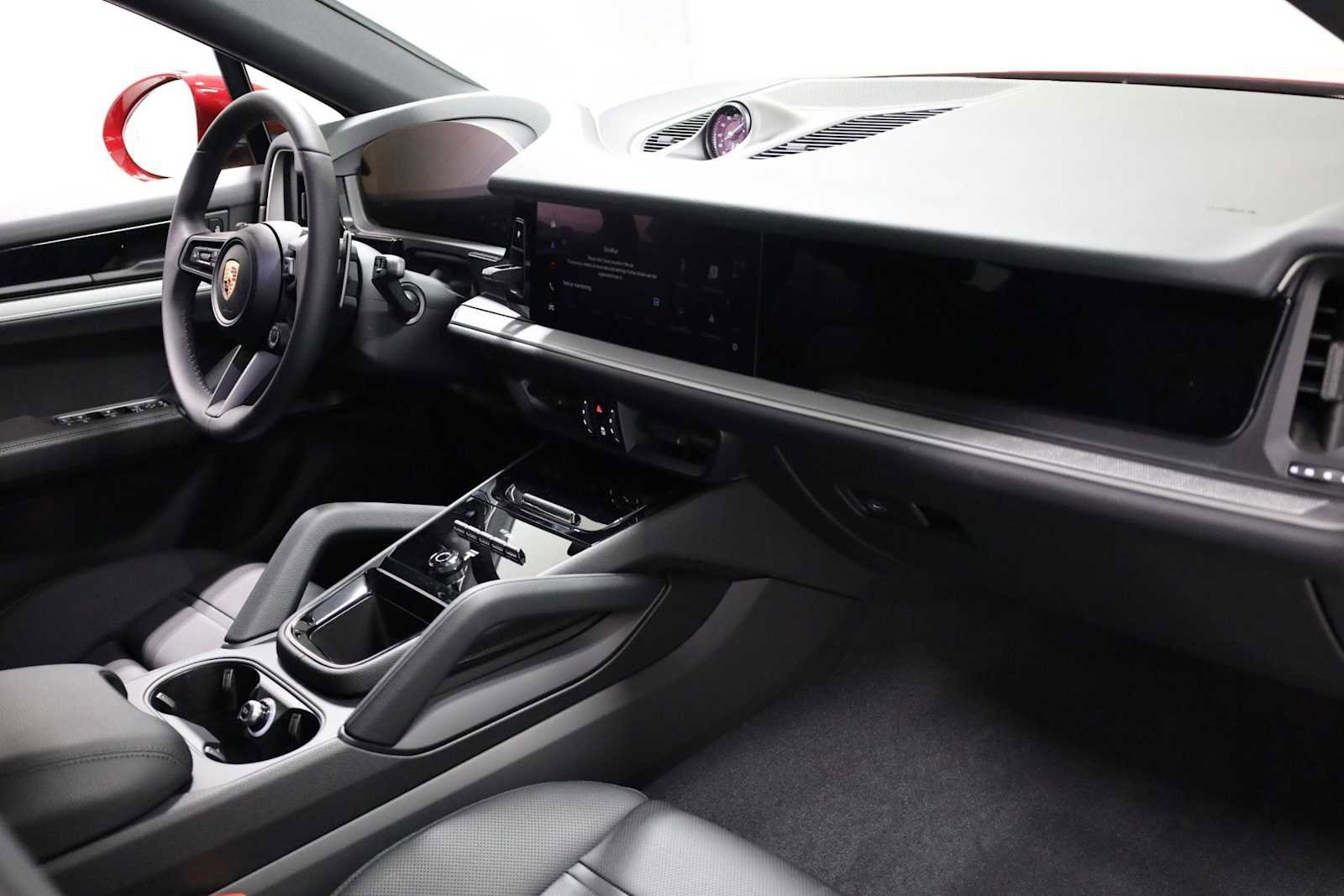 New 2025 Porsche Cayenne Coupe image 6