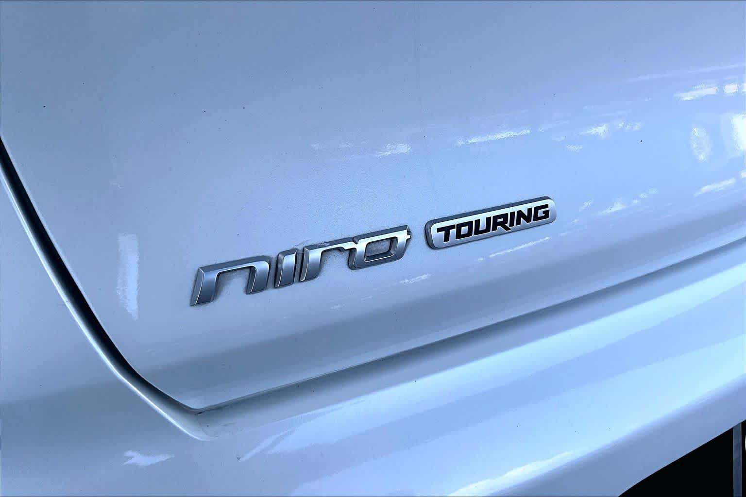 Used 2020 Kia Niro Touring FWD image 10