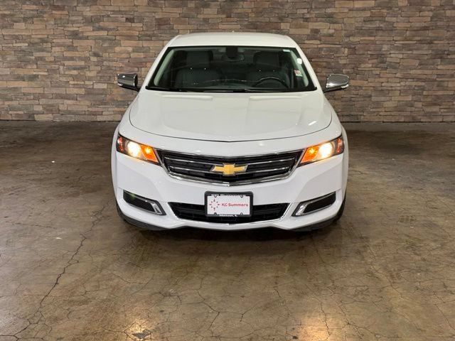 Used 2015 Chevrolet Impala LT w/ Convenience Package FWD image 2
