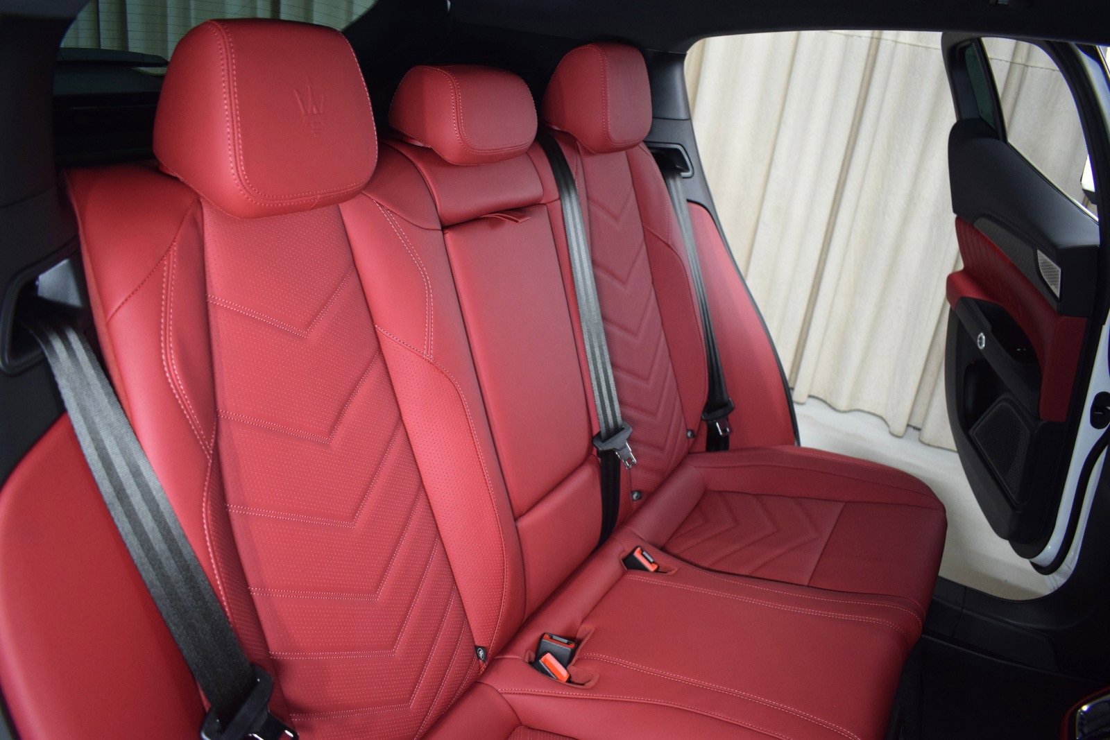 New 2025 Maserati Grecale GT image 18