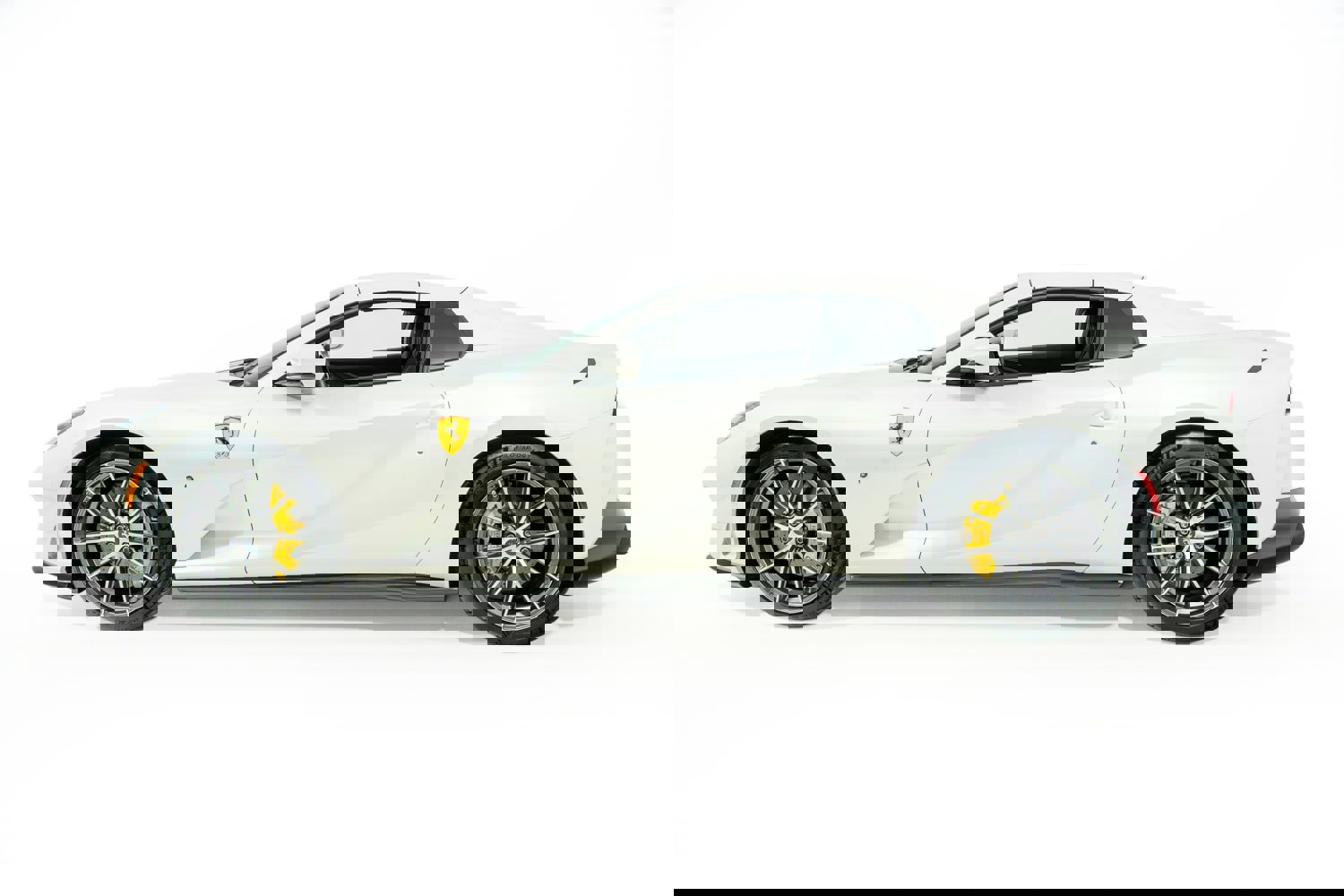 Certified 2021 Ferrari 812 GTS image 3