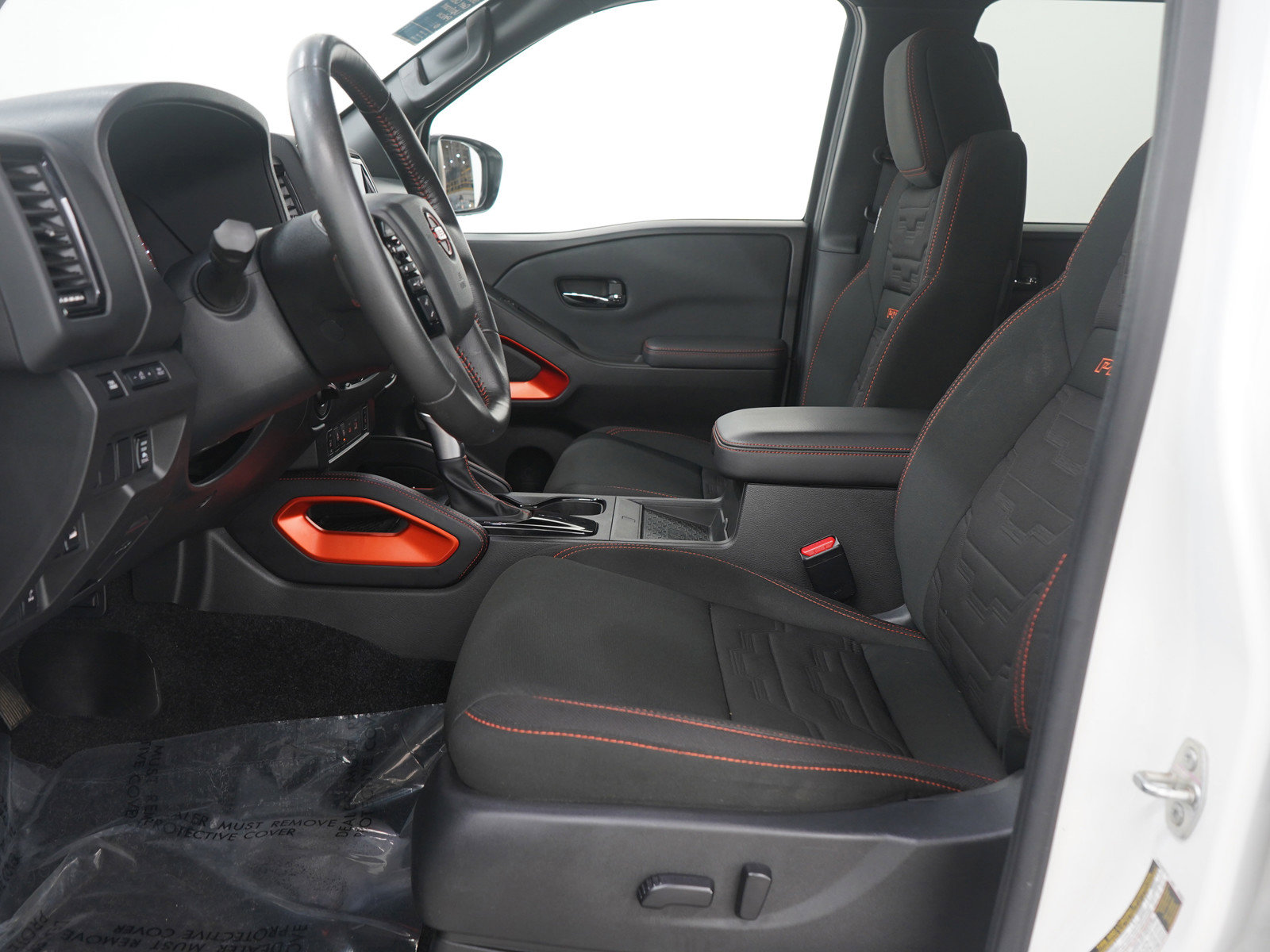 Used 2024 Nissan Frontier PRO-4X w/ Pro Convenience Package image 24