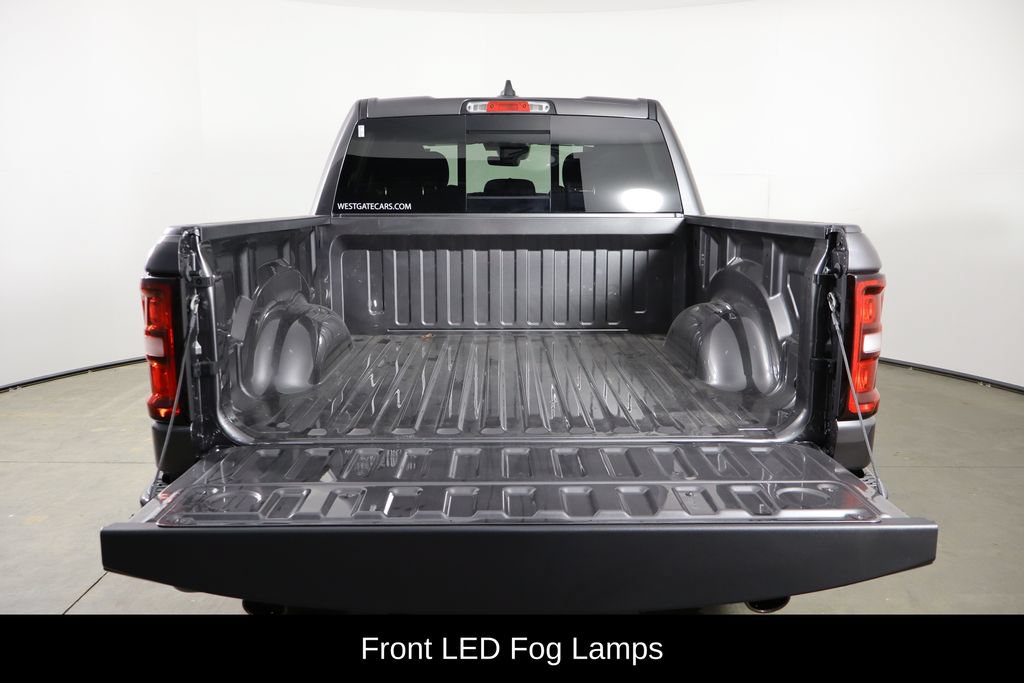 New 2026 RAM 1500 Express AWD/4WD image 17