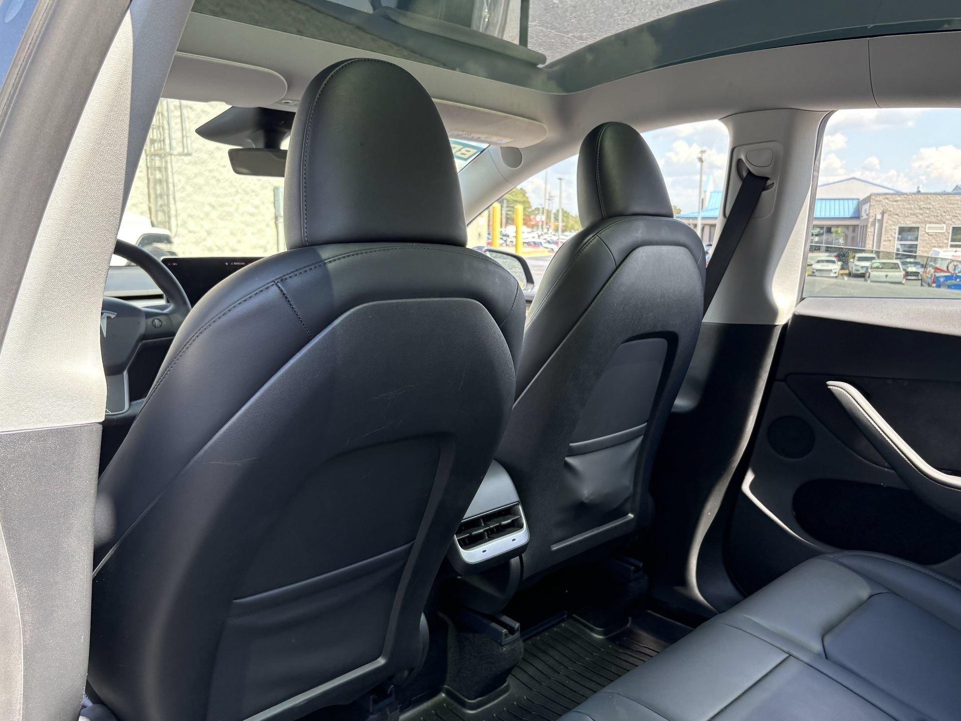 Used 2024 Tesla Model Y Long Range AWD/4WD image 15