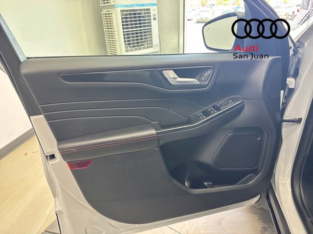 Used 2026 Ford Escape ST-Line image 27