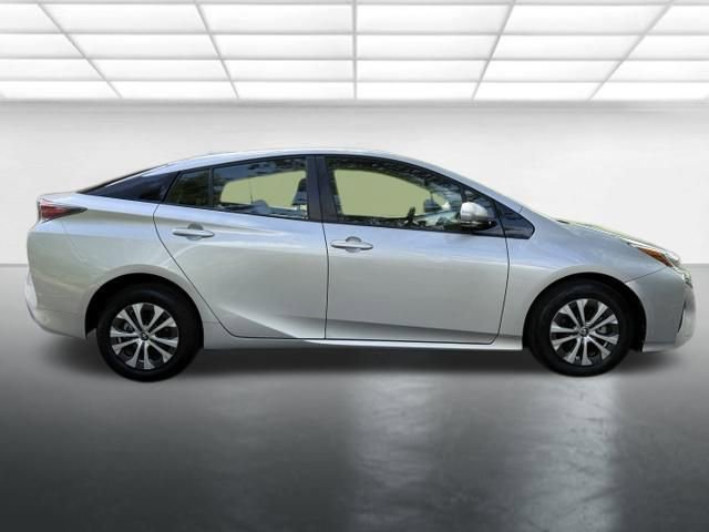 Used 2017 Toyota Prius Two FWD image 6