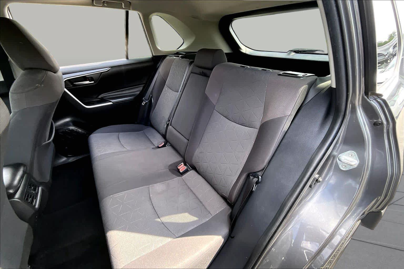 Used 2019 Toyota RAV4 XLE w/ Convenience Package AWD/4WD image 20