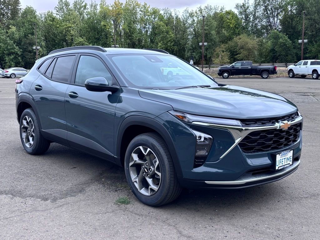 New 2025 Chevrolet Trax LT w/ Driver Confidence Package