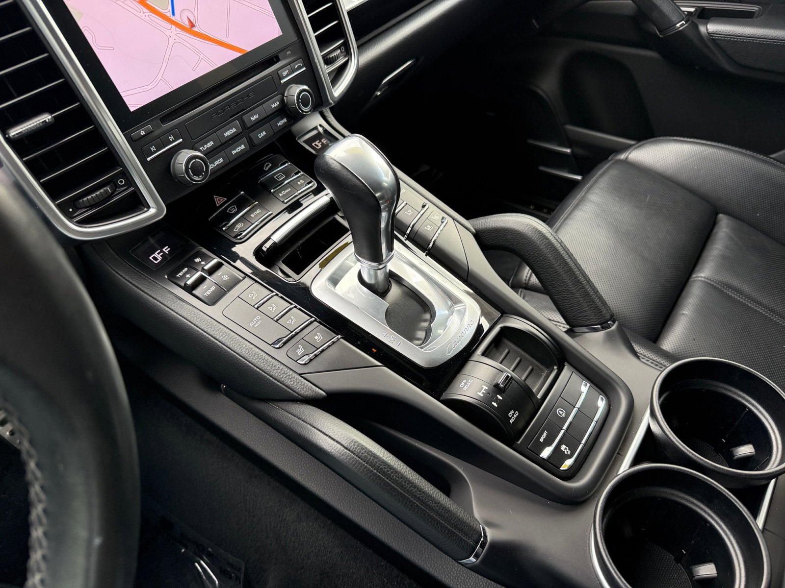 Used 2017 Porsche Cayenne S AWD/4WD image 13